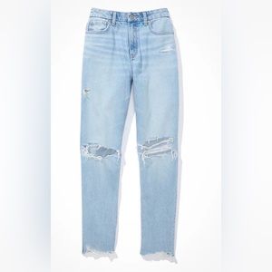 AE Strigid Curvy Ripped Mom Jean size 6